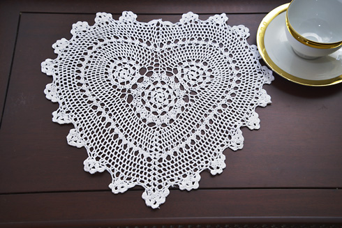 White color Heart Shape Crochet Lace Doilies 13" Heart Crochet